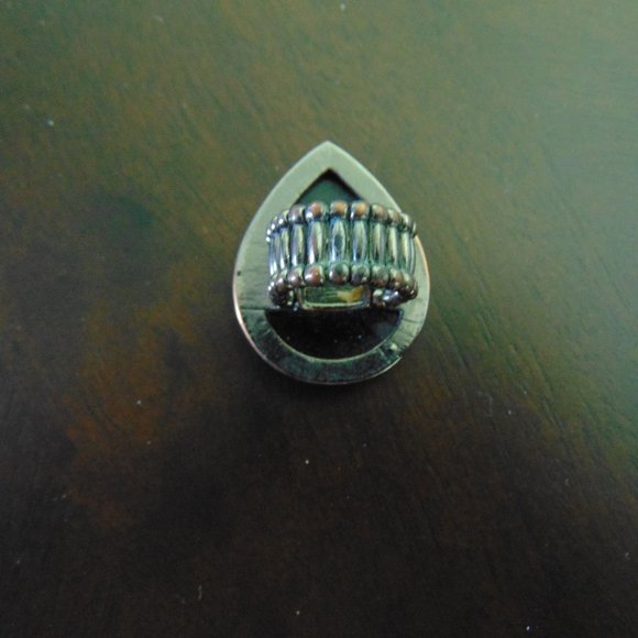 Costume Jewelry- heart ring-black - Picture 8 of 12